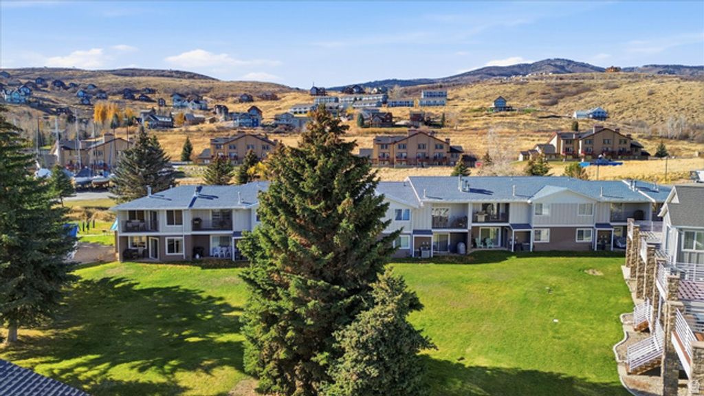 Image 27 of property listing at 929 N HARBOR VILLAGE EAST DR #216B, Garden City, UT 84028