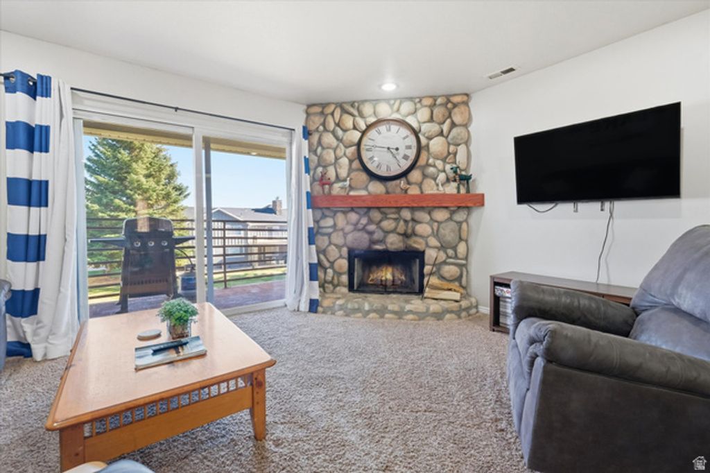 Image 9 of property listing at 929 N HARBOR VILLAGE EAST DR #216B, Garden City, UT 84028