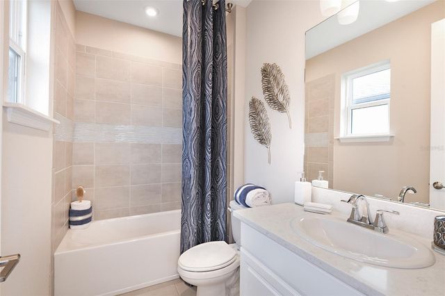 8572 SNOWFALL STREET, Sarasota, FL 34241