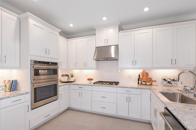 8572 SNOWFALL STREET, Sarasota, FL 34241