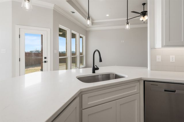 503 Limestone Circle, Mabank, TX 75147