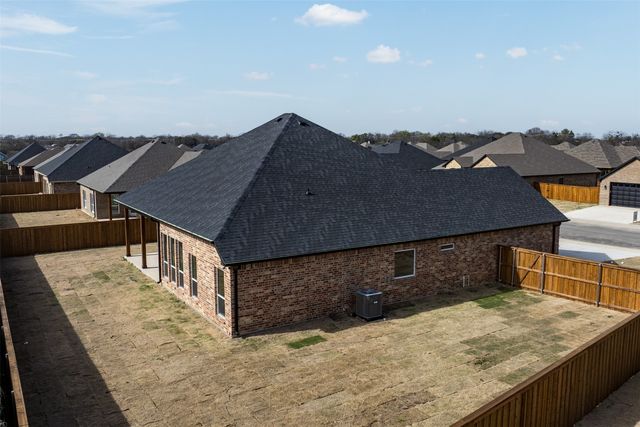503 Limestone Circle, Mabank, TX 75147