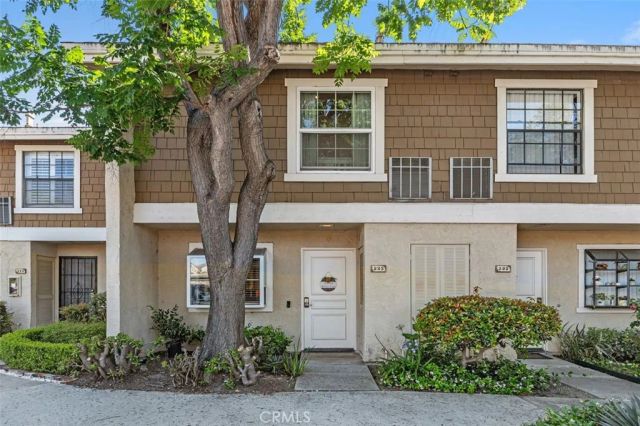 223 Pineview, Irvine, CA 92620