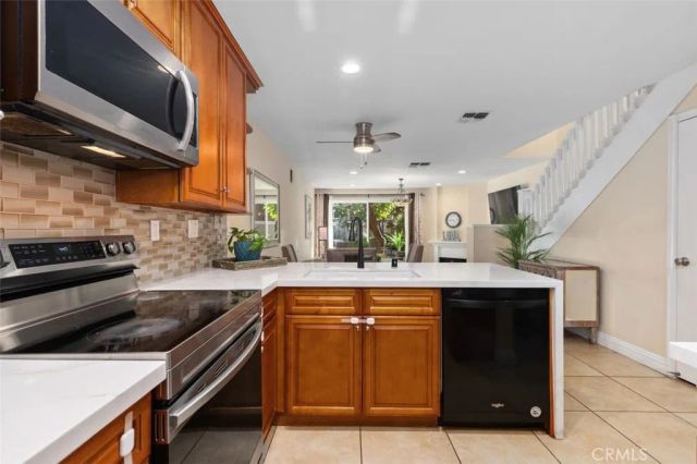 223 Pineview, Irvine, CA 92620