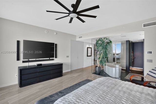 2020 N Bayshore Dr 3708, Miami, FL 33137