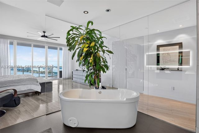 2020 N Bayshore Dr 3708, Miami, FL 33137