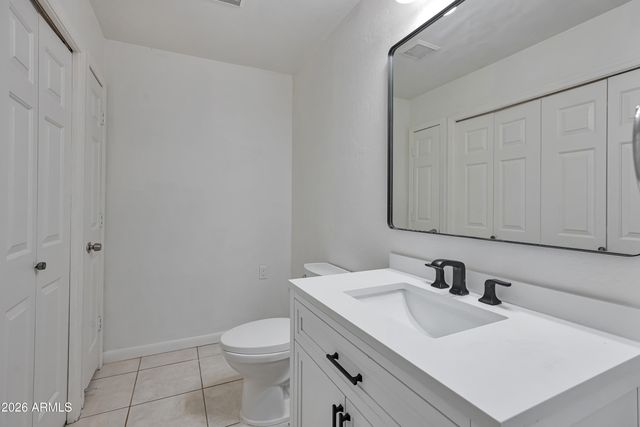 5825 N 12TH Street 11, Phoenix, AZ 85014