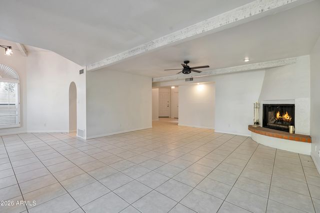 5825 N 12TH Street 11, Phoenix, AZ 85014