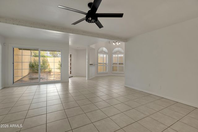 5825 N 12TH Street 11, Phoenix, AZ 85014