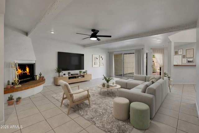 5825 N 12TH Street 11, Phoenix, AZ 85014