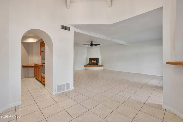 5825 N 12TH Street 11, Phoenix, AZ 85014