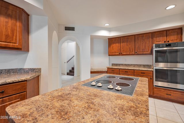 5825 N 12TH Street 11, Phoenix, AZ 85014