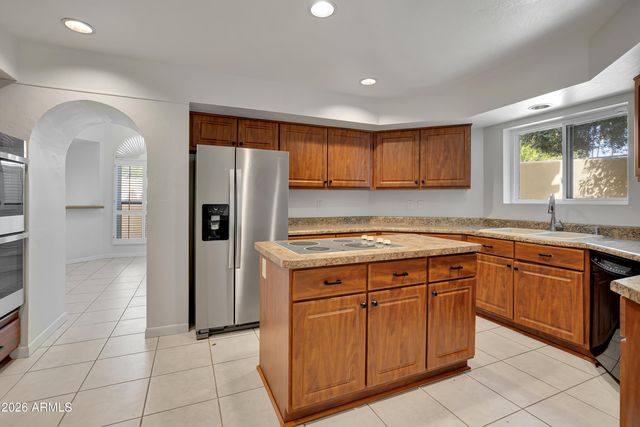 5825 N 12TH Street 11, Phoenix, AZ 85014