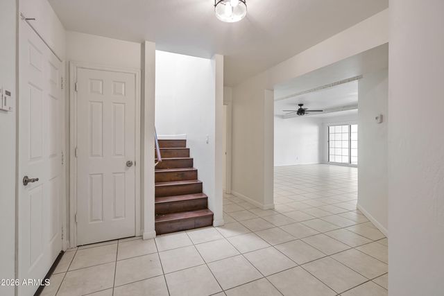 5825 N 12TH Street 11, Phoenix, AZ 85014