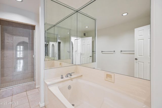 5825 N 12TH Street 11, Phoenix, AZ 85014