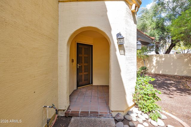 5825 N 12TH Street 11, Phoenix, AZ 85014