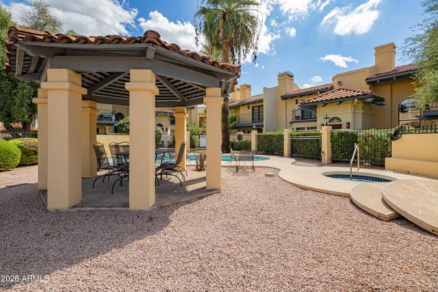 5825 N 12TH Street 11, Phoenix, AZ 85014