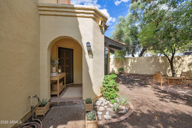 5825 N 12TH Street 11, Phoenix, AZ 85014