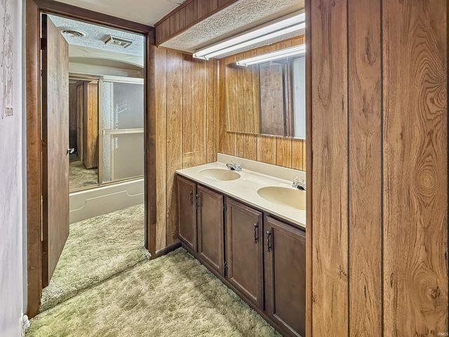 1832 E 800 N, West Lafayette, IN 47906