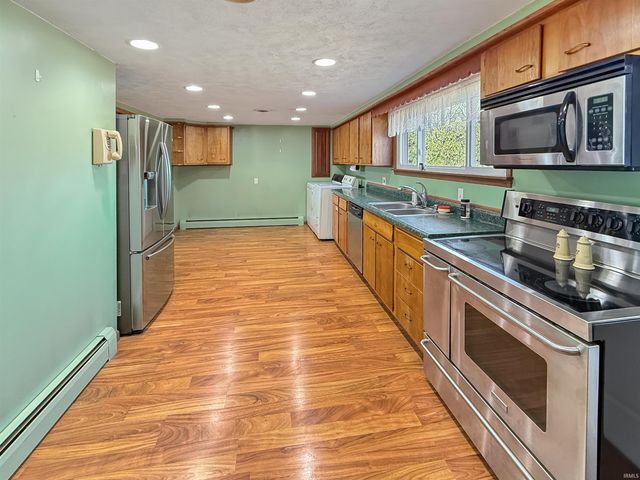 1832 E 800 N, West Lafayette, IN 47906