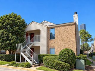 2025 Augusta Drive 207, Houston, TX 77057