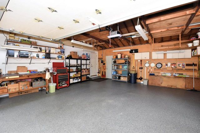 6600 N Braeburn LANE, Glendale, WI 53209