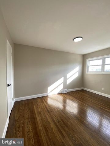 12639 BISCAYNE DR, Philadelphia, PA 19154