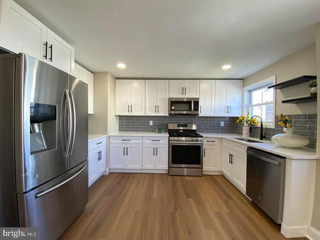 12639 BISCAYNE DR, Philadelphia, PA 19154