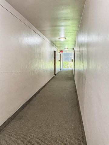 8405 NW 8th Street 204, Miami, FL 33126