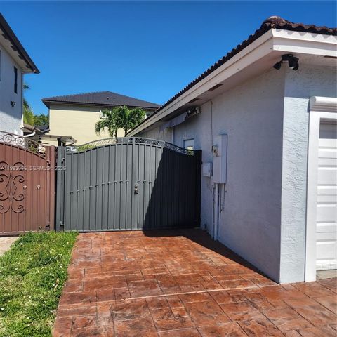 14639 SW 158th Path A, Miami, FL 33196