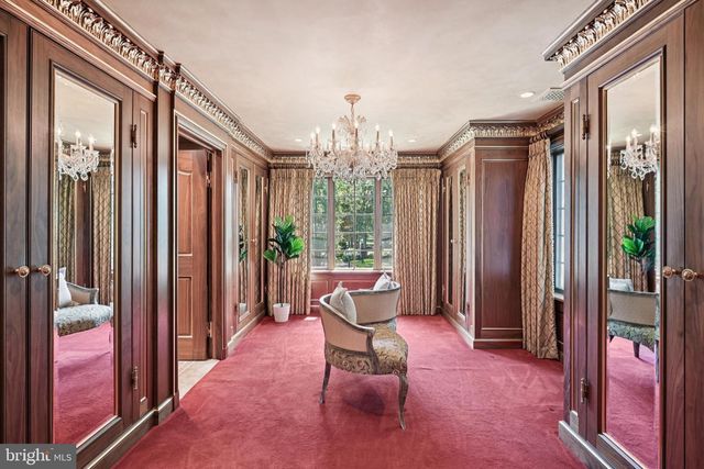 12 COVE RD, Moorestown, NJ 08057