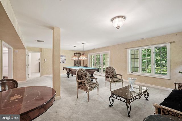 12 COVE RD, Moorestown, NJ 08057