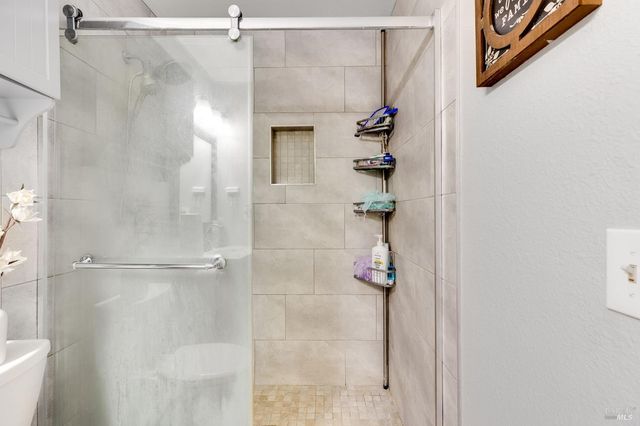 531 Colonial Cir, Vacaville, CA 95687