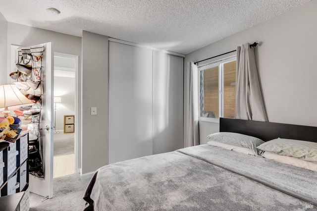 531 Colonial Cir, Vacaville, CA 95687