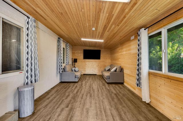 531 Colonial Cir, Vacaville, CA 95687