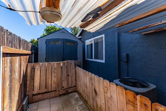 531 Colonial Cir, Vacaville, CA 95687