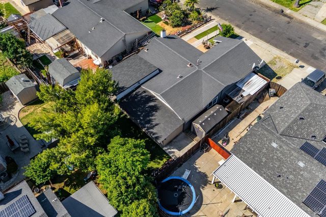 531 Colonial Cir, Vacaville, CA 95687