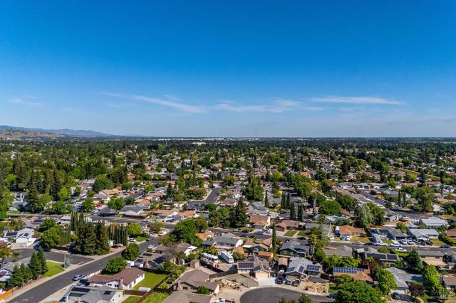 531 Colonial Cir, Vacaville, CA 95687