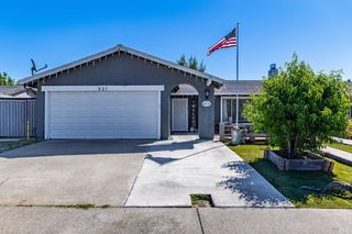 531 Colonial Cir, Vacaville, CA 95687