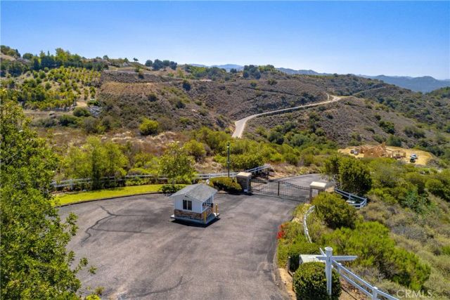 44892 Via Barranca, Temecula, CA 92590