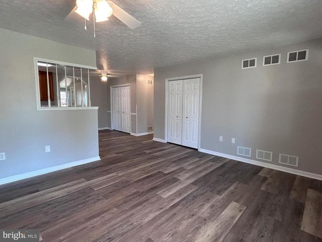505 N WESTERN AVE, Martinsburg, WV 25404
