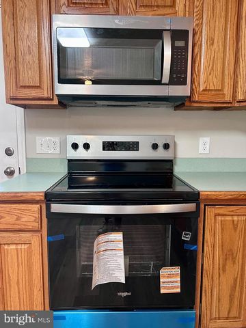 505 N WESTERN AVE, Martinsburg, WV 25404