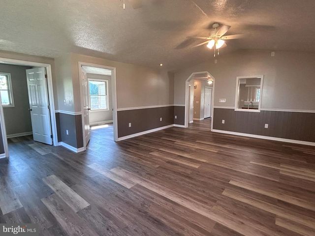 505 N WESTERN AVE, Martinsburg, WV 25404