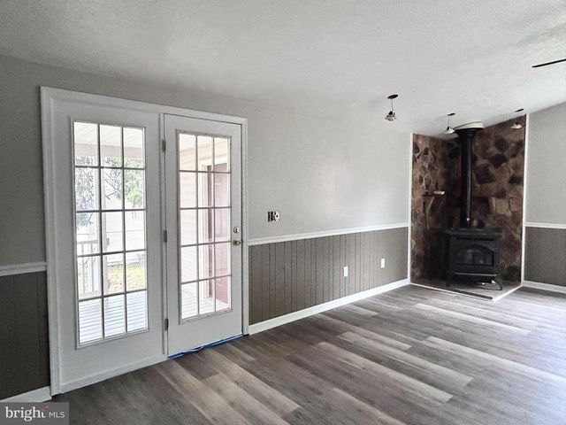 505 N WESTERN AVE, Martinsburg, WV 25404