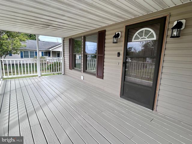 505 N WESTERN AVE, Martinsburg, WV 25404