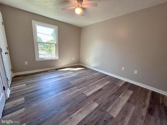 505 N WESTERN AVE, Martinsburg, WV 25404