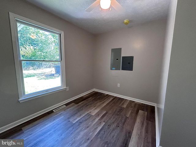 505 N WESTERN AVE, Martinsburg, WV 25404