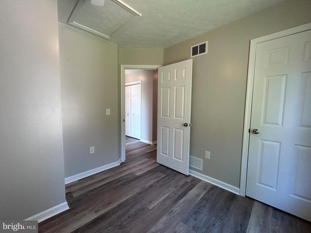 505 N WESTERN AVE, Martinsburg, WV 25404