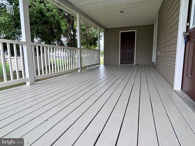 505 N WESTERN AVE, Martinsburg, WV 25404