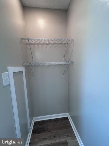 505 N WESTERN AVE, Martinsburg, WV 25404